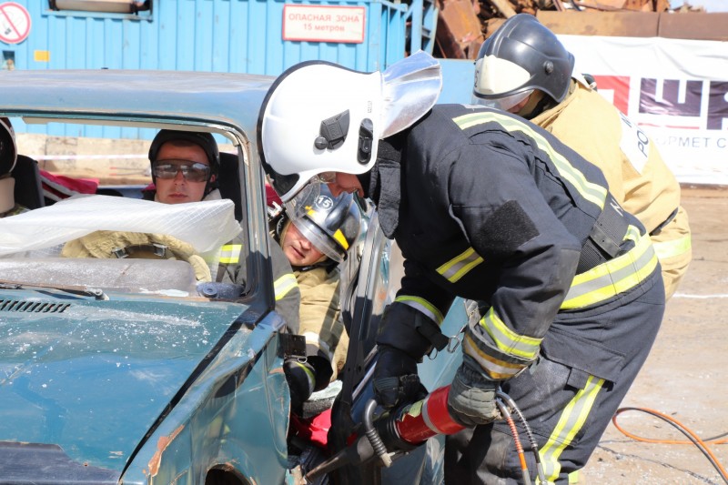 В Сыктывкаре выбрали лучшую команду по ликвидации последствий ДТП

