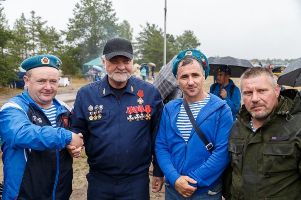 Десантники снискали себе славу непобедимых - Владимир Уйба