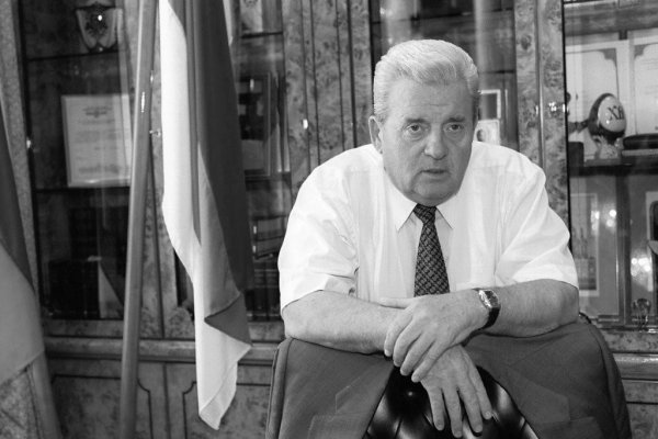 12 августа – День памяти первого главы Коми Юрия Спиридонова