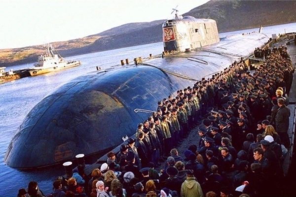 В Коми вспоминают трагедию подлодки 