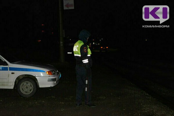 В Усинске автоинспекторы стреляли по колесам УАЗа, чтобы остановить нетрезвого водителя из Узбекистана