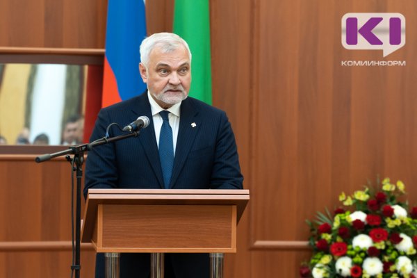 Владимир Уйба поздравил работников леса с профессиональным праздником 