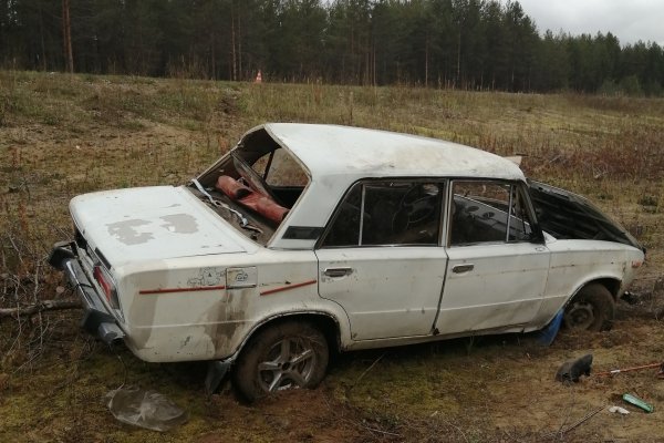 За сутки в Коми пьяные нарушители без водительских прав спровоцировали два ДТП