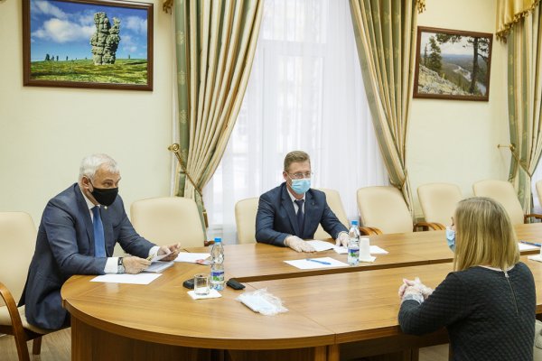 Владимир Уйба провёл личный приём граждан

