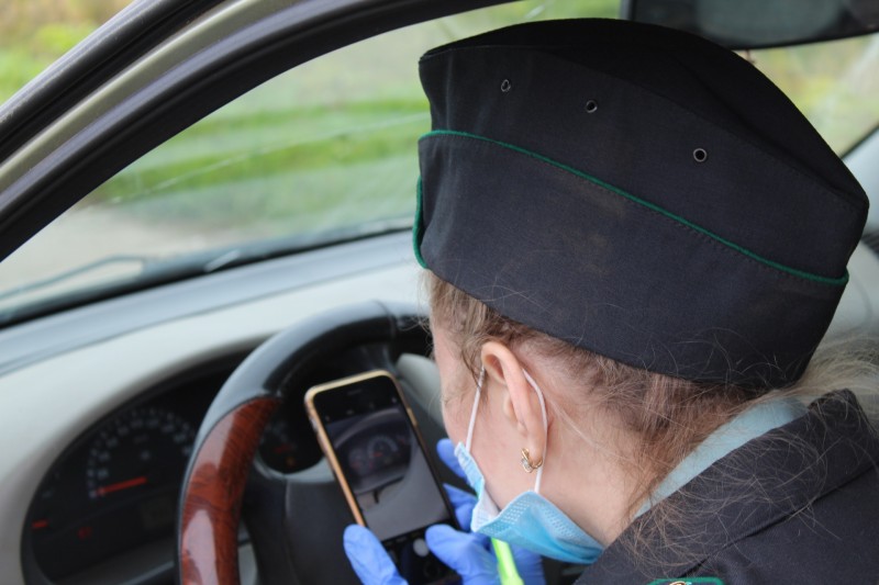 В Сыктывкаре приставы продали машину для погашения долга по алиментам 

