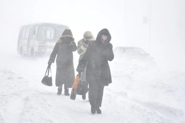 В Воркуте ликвидируют последствия сильных метелей