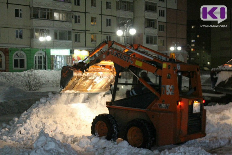 В Сыктывкаре посчитали, сколько снега вывезли за праздники