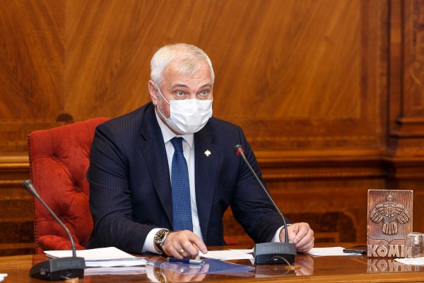 Владимир Уйба поздравляет жителей Коми с 30-летием первого съезда коми народа