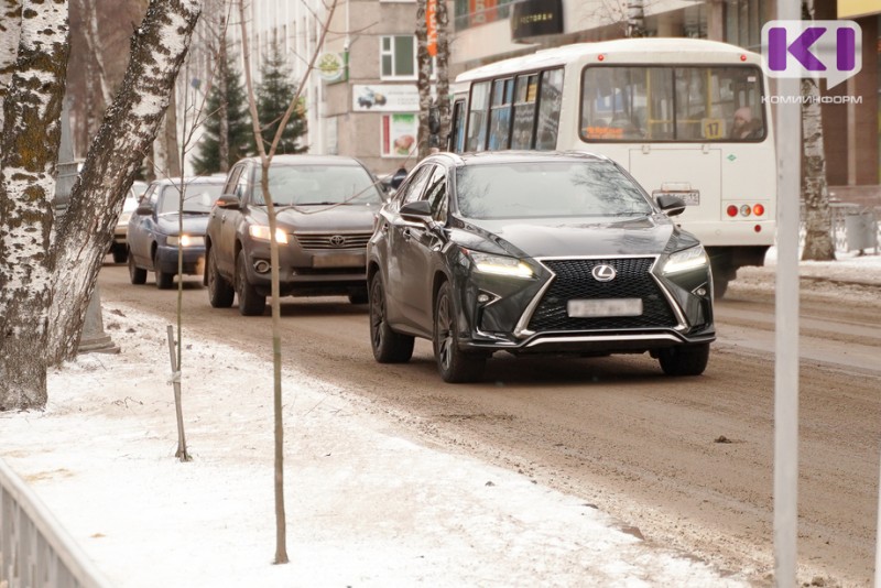 Сыктывкарский автомобилист доказал в суде, что был вынужден выехать на встречку