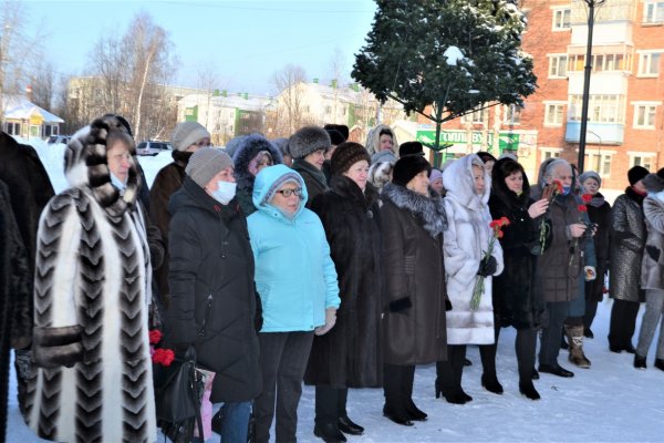 В г.Микунь к 100-летию архитектора Бориса Старчикова открыли мемориальную доску