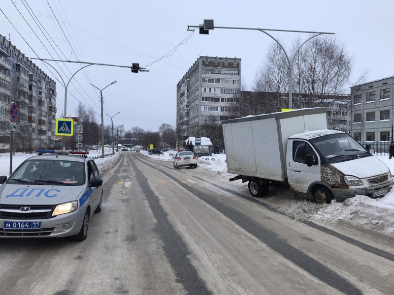 В Сыктывкаре грузовик ГАЗ сбил семилетнего мальчика