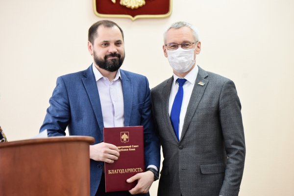 Депутаты Госсовета Коми попрощались с Романом Полшведкиным и Галиной Рубцовой 
