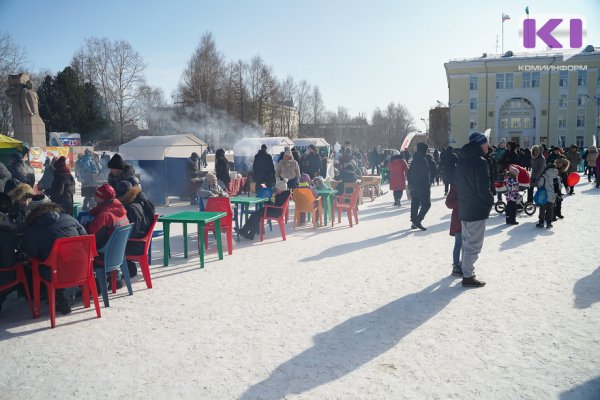 В Сыктывкаре скромно встретили Масленицу