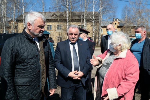 Год у руля: ухтинцы о визите Владимира Уйба в тяжелый для города период паводка 