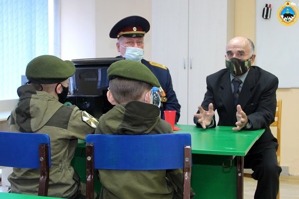 Ветеран УФСИНа Владимир Ильчуков рассказал участникам клуба 