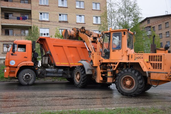 В Ухте устраняют последствия урагана