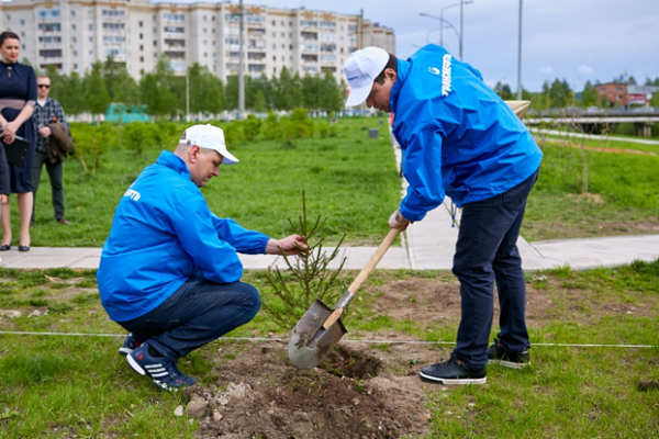 Работники АО 