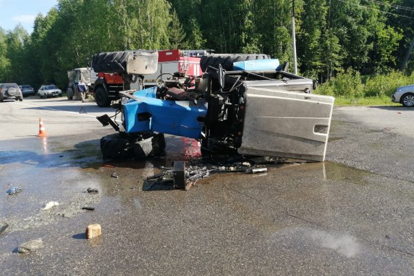 В Корткеросском районе водитель иномарки при обгоне наехал на 