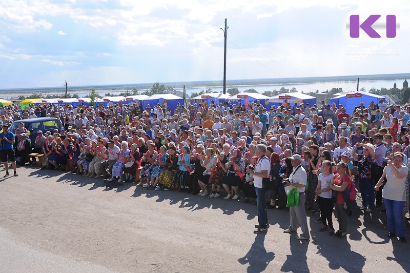 Попова попросила Мишустина поддержать запрет на массовые мероприятия