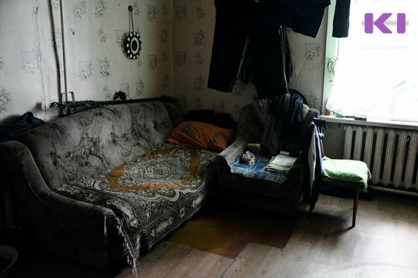 В Сыктывкаре кировчанка выкрала из дивана 90-летней пенсионерки 130 тысяч рублей