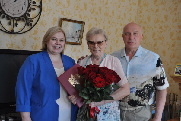 Заслуженный работник здравоохранения Коми и Российской Федерации Зинаида Косова отмечает юбилей