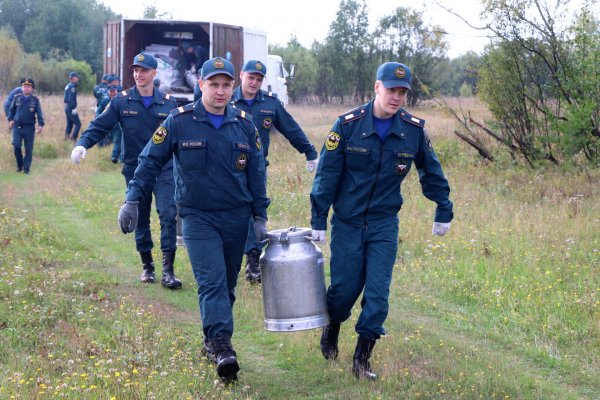 В Коми спасатели изучали тактику тушения лесного пожара