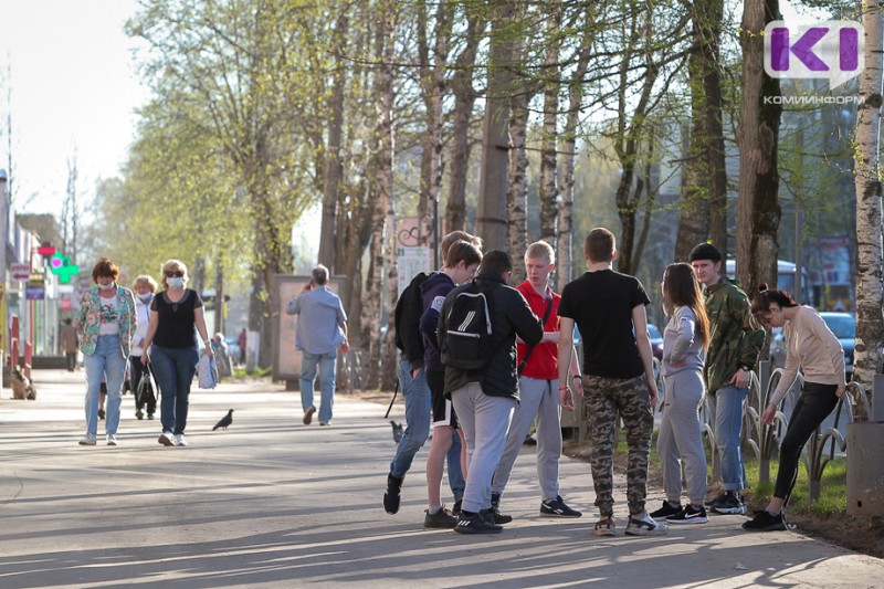 В Сыктывкаре и Ухте сняты ограничения на работу фудкортов и детских комнат
