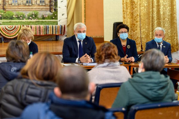 Глава Коми провел встречи с жителями Зеленца и Слудки