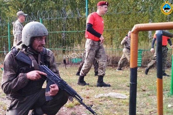 Еще три сотрудника УФСИН по Коми завоевали право ношения крапового берета

