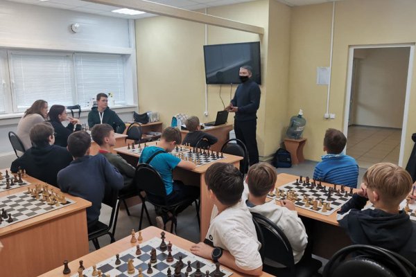 Специалисты 