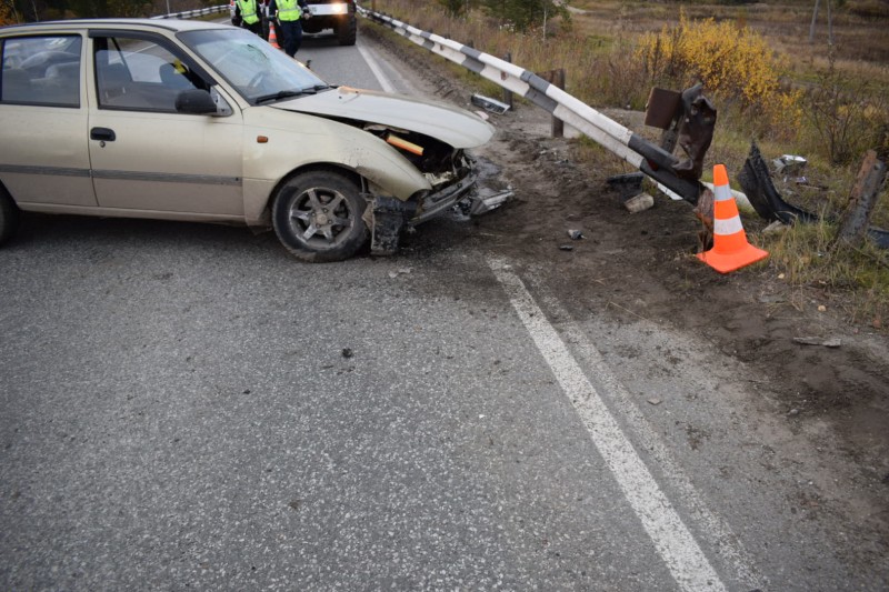 В Ухте автомобиль потерял колесо во время движения