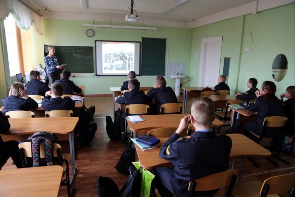 В день Гражданской обороны в Выльгортской школе № 2 прошли уроки безопасности

