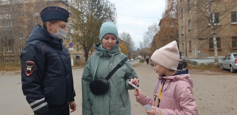 В Ухте напомнили пешеходам правила дорожного движения