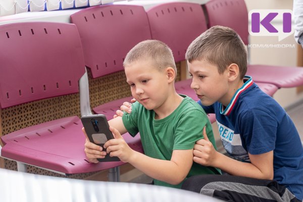 Россияне стали спокойнее относиться к активности детей в соцсетях