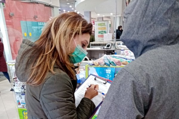 В сыктывкарских торговых объектах фиксируются массовые нарушения масочного режима