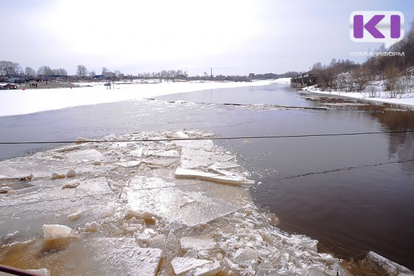 В Вуктыле восстановлено сообщение на переправе в м.Кузьдибож 