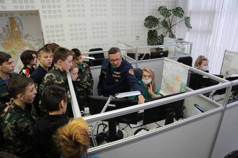 В Коми прошла первая профильная смена пожарно-спасательной школы для кадетов

