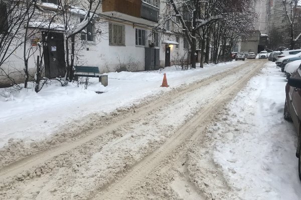 В Сыктывкаре водитель Skoda Kodiaq сбил у подъезда пешехода