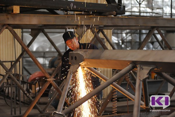 От позиции чиновников зависит решение проблем бизнеса - гендиректор сыктывкарского завода башенных кранов