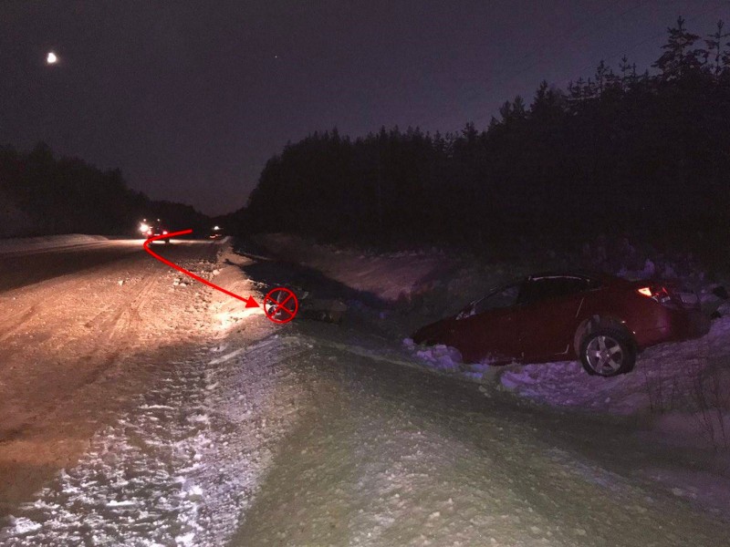 Под Сыктывкаром женщина-водитель на Chevrolet Cruze опрокинулась в кювете