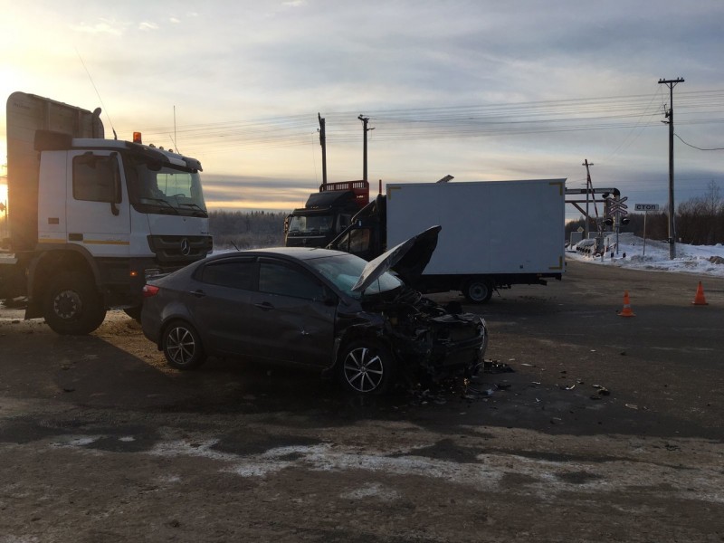 Девушка и подросток пострадали в ДТП в Сыктывкаре 