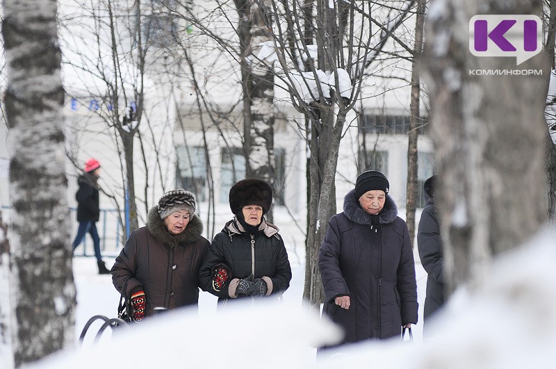 Новогодние выплаты пенсионерам предложили сделать ежегодными

