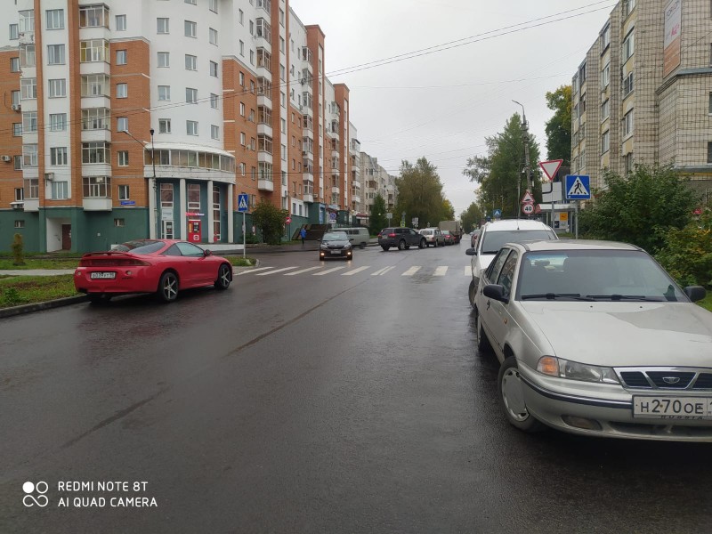 Благодаря нацпроекту "Безопасные качественные дороги"  в Сыктывкаре привели в порядок дорожную сеть 