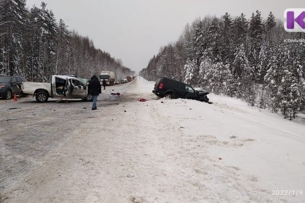 В Коми при столкновении Тoyota Hilux и Land Rover погибли два человека