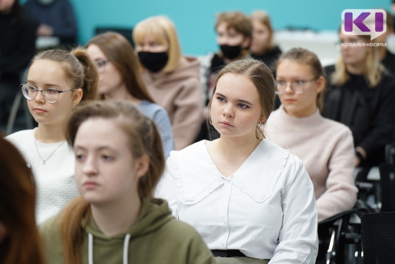 Школьники из Коми приступили к участию в олимпиаде по литературе