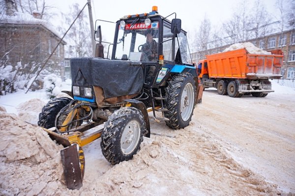 В Сыктывкаре вывезли в два раза больше снега, чем год назад