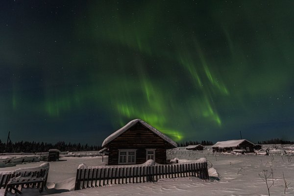 Жители Коми запечатлели северное сияние