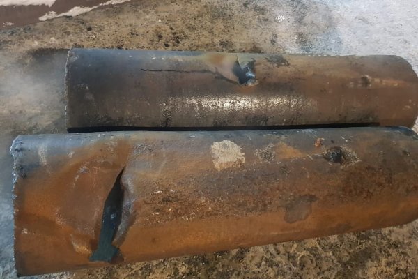 В Сыктывкаре продолжается ремонт поврежденной теплосети по ул. Интернациональная