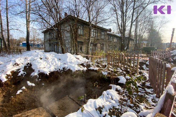 В Ухте 22 многоквартирных дома остались без тепла,  ремонт трубопровода планируется завершить к 19.30