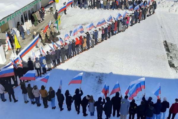 В Сыктывдине состоялся торжественный митинг, посвященный 8 годовщине воссоединения России и Крыма